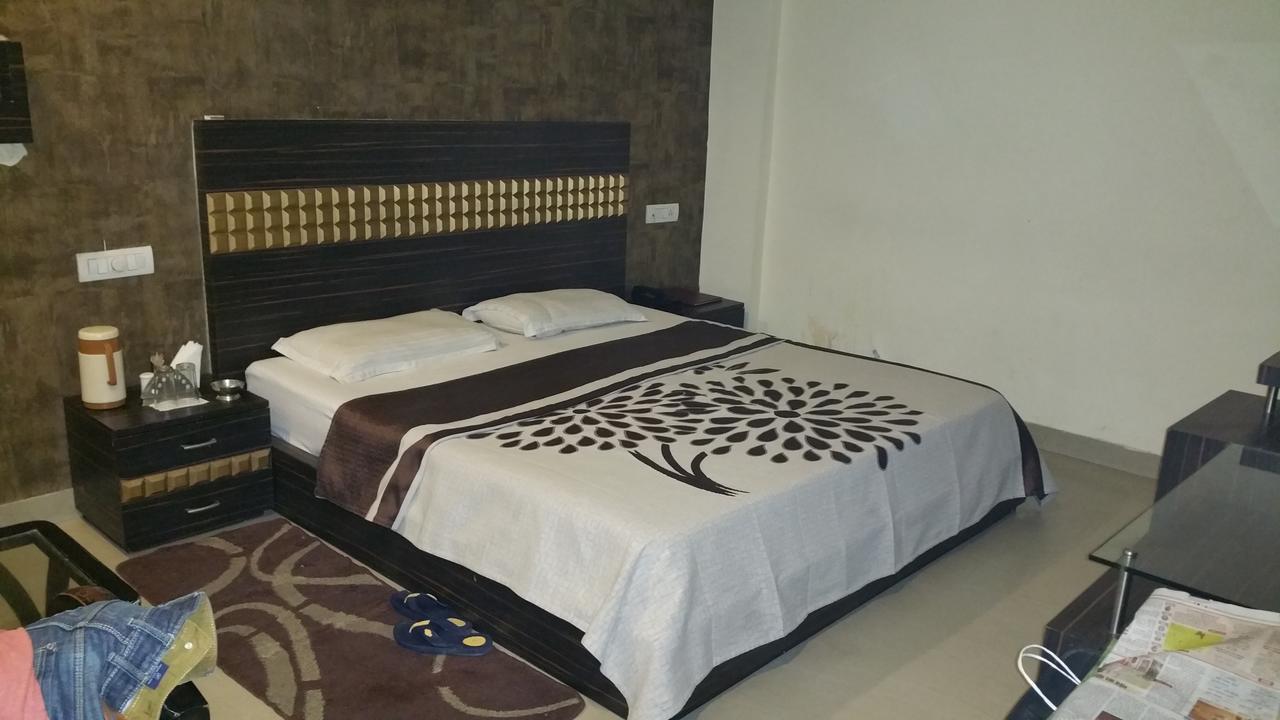 Hotel 9Th Planet Thanesar Экстерьер фото